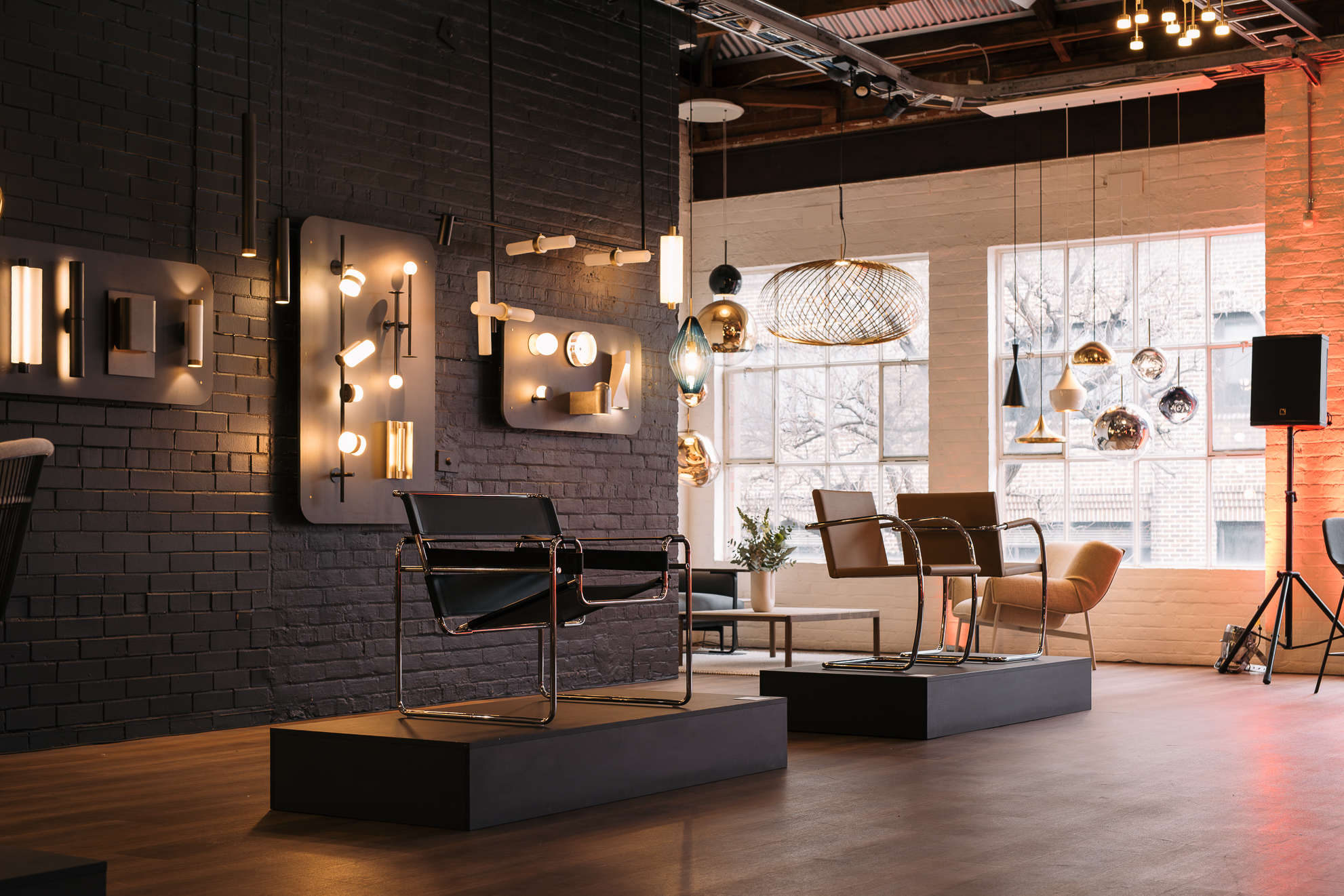 Estilo Furniture Showroom Display
